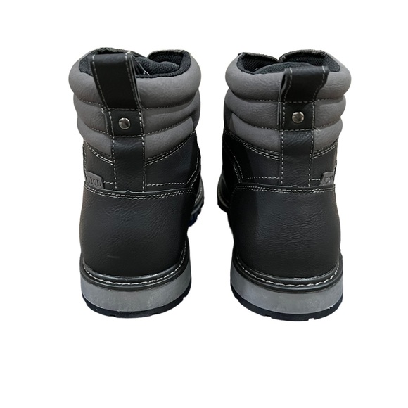 IZOD Men's Emmett Lace Up Boot - Picture 8 of 8